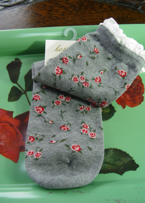 floral  embroidery gray  socks (Japan)