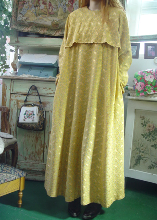 story  in......vintage Boutique SLIK dress