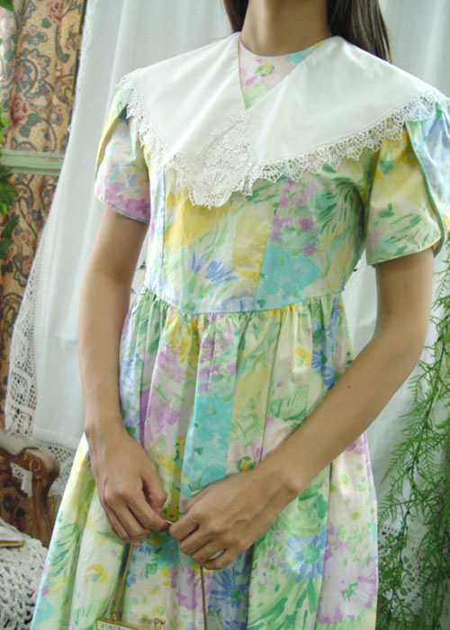 세일러 카라가 귀여운 바비인형 드레스 (USA)
