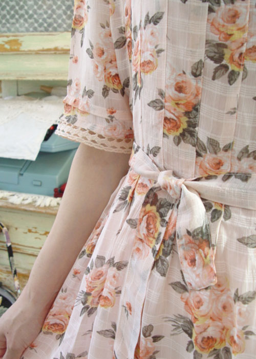 핑크꽃이 사랑스러운 여리여리핏  가볍고 시원한 레이온 드레스 (USA)