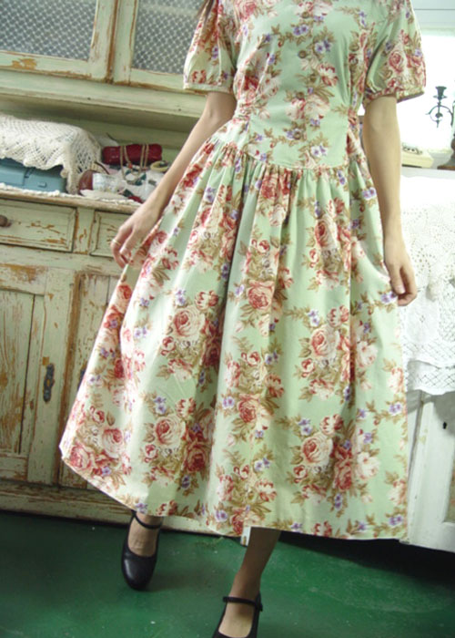 로맨틱의 퀸  플로럴  빈티지 드레스