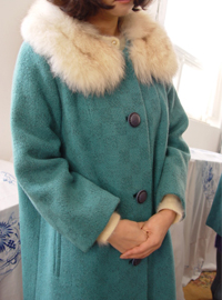 VINTAGE  fox coat 
