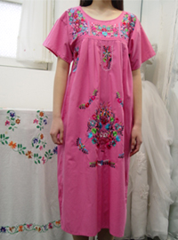 PINK embroidery dress (usa)