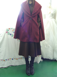 Oscal burgundy cape 