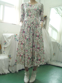 vintage a floral dress (usa)
