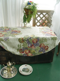 antique  fruits circle tablecloth (usa) 