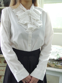 creamy  frill  blouse