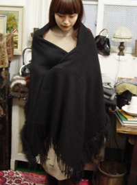 Goral woolfell shawl