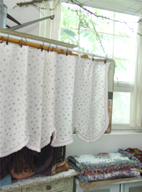 Provence Linen embroidery valance 