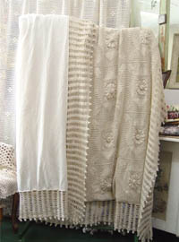 Antique beige flower  hand crocher bed sheet &amp; blanket (England)    