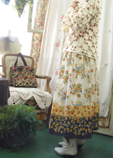  Vintage Paradise fantastic floral  skirt