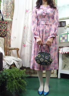 Boutique  feminine  pink vintage dress