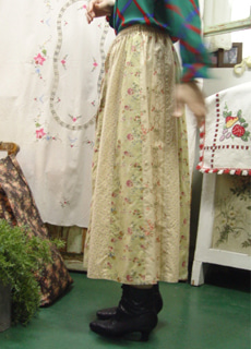 Provence in ...romantic vintage skirt
