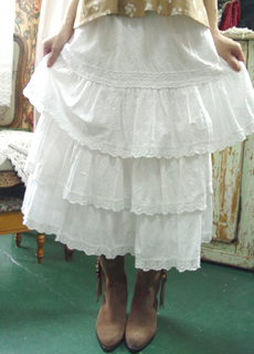 April Story vintage white cotton skirt