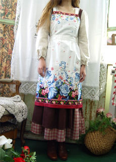 Beauty and the Beast in....Belle&#039;s apron ( birds flower)