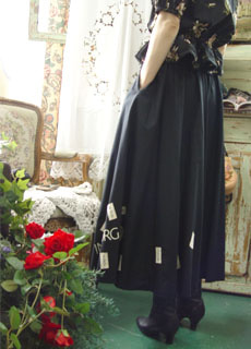 vintage black romantic long skirt
