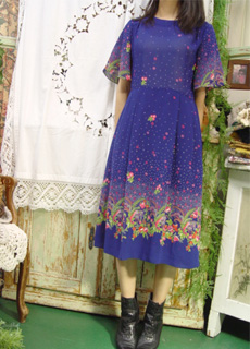 romantic floral vintage dress 