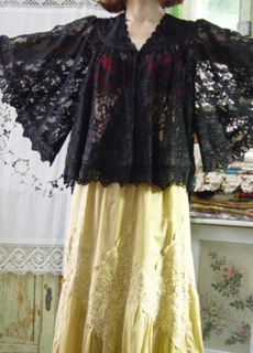 HOT summer day... vintage embroidery skirt