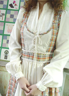 antique GUNNIES romantic blouse (USA)