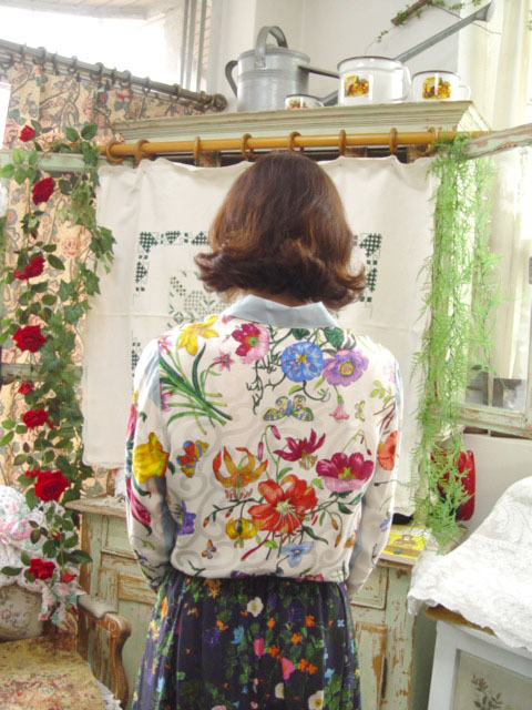 Silk  floral  vintage blouse