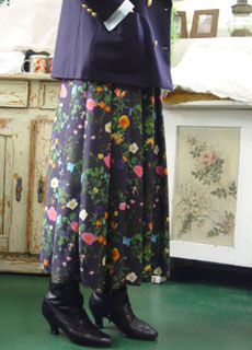 gorgeous floral vintage skirt