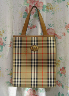 Burberrys  classic  tote