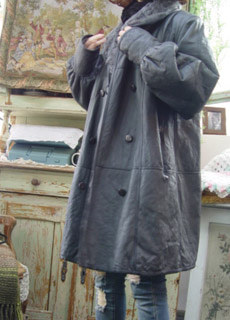winter and snowy days... reversible vintage lambskin 