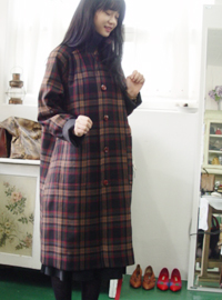 Reversible check    trench coat   