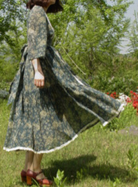 antique GUNNE dress
