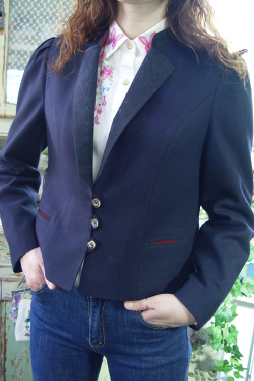 antique  navy  wool  jacket  red point   (europe)
