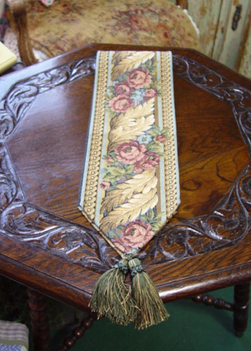 antique  floral  tapestry  runner  ( 94 cm )italy