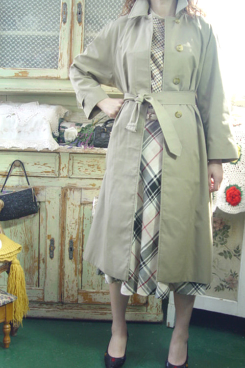 everyday Burberrys single trench coat (england) )