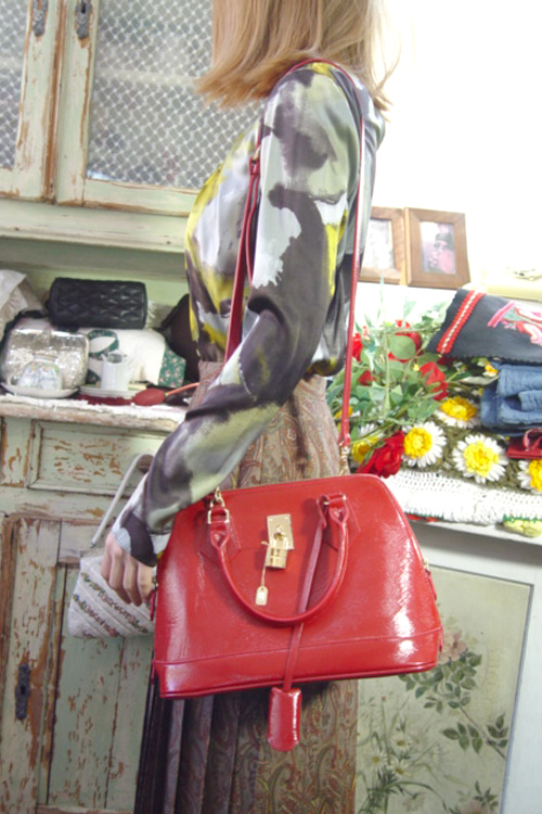 vintage patent leather red BAG