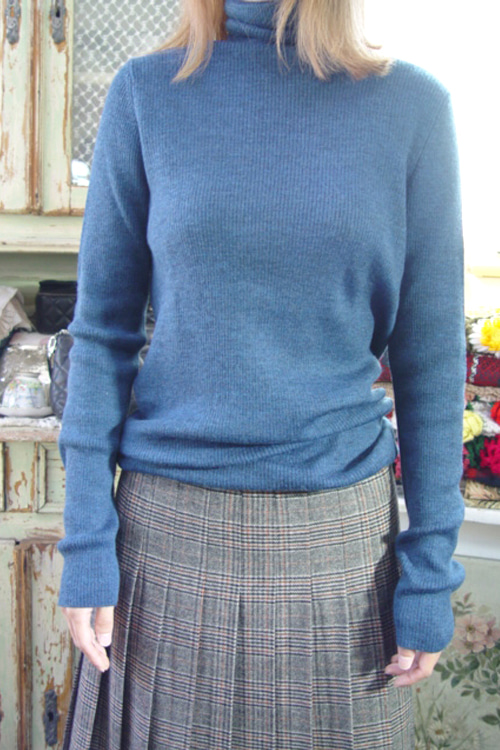 bluegreen pullover wool knit