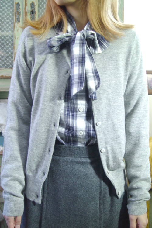 Gray wool&amp; cashmere   knit cadigan