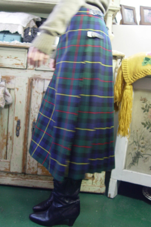 vintage wool wrap skirt (scotland)