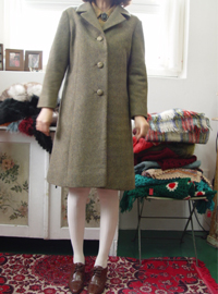 VINTAGE boutique khaki coat