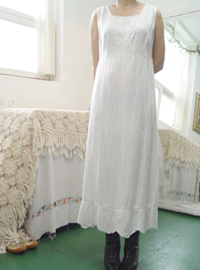 White Linen embroidery (usa)